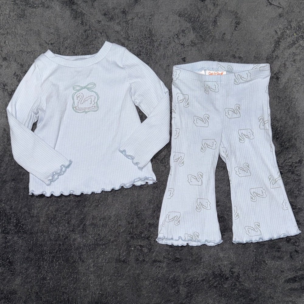Set in Light Blue with Swan Design